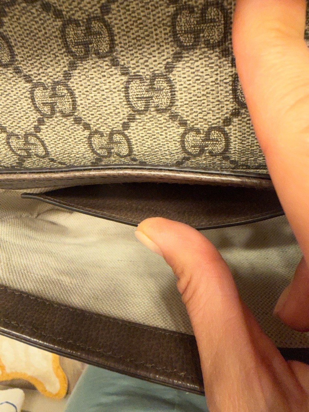 Gucci GG Ophidia Crossbody Bag with Green-Red Strap - Picture 8 of 8